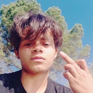 Meet your Posher, Janathan